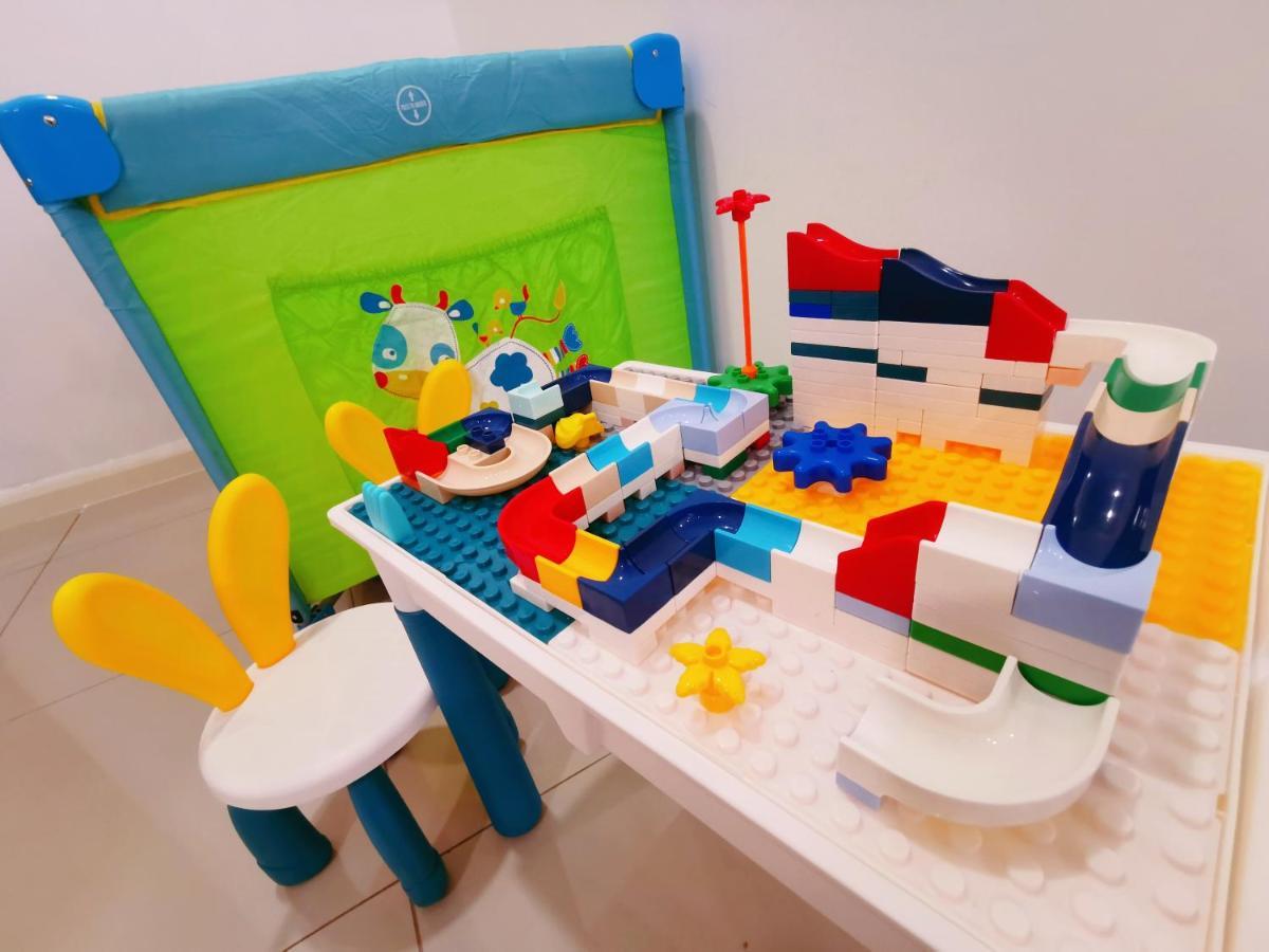 Legoland 3Min Lakeview Happyrainbowsuite 7Pax 2R2B Nusajaya  Luaran gambar